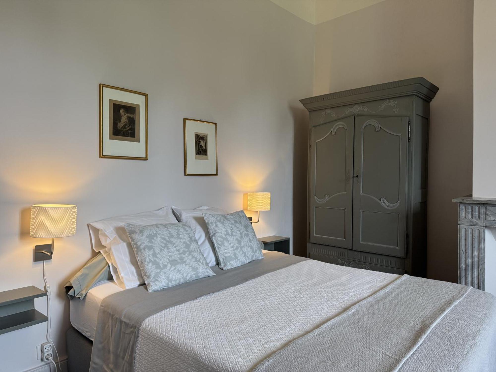 Oh, Le Chateau! Almayrac Bilik gambar